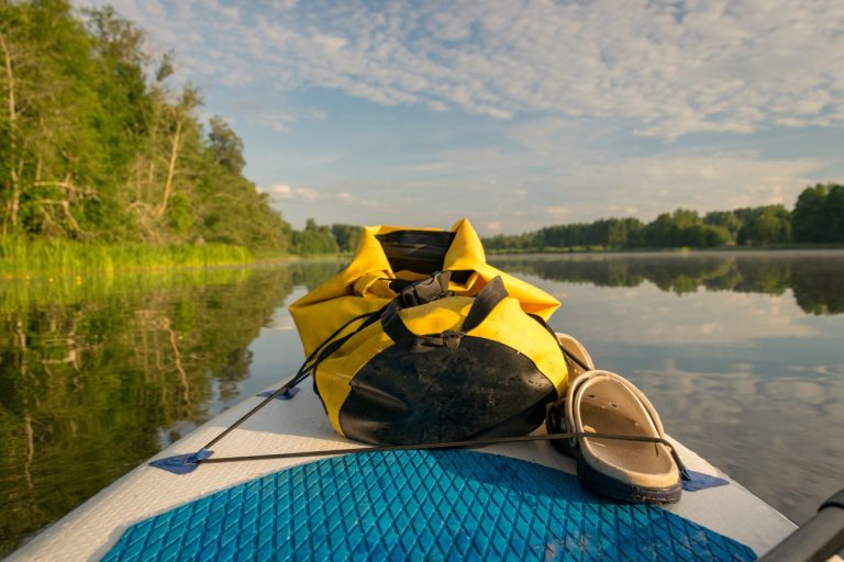 Tips for Choosing a Waterproof Backpack